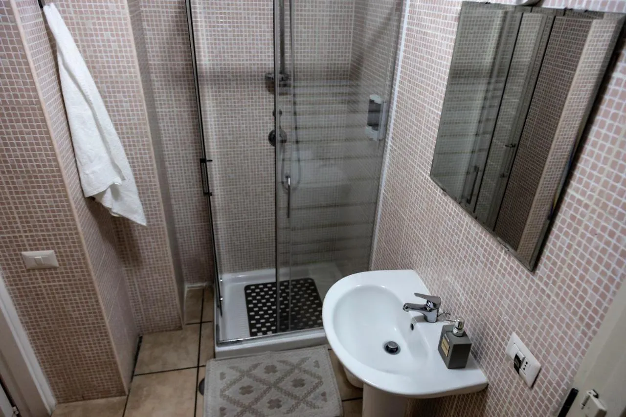 Affittacamere Hotel Via Mancini 12 Napoli