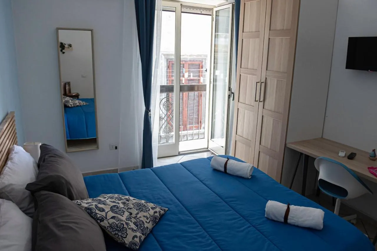 Hotel Via Mancini 12 Napoli
